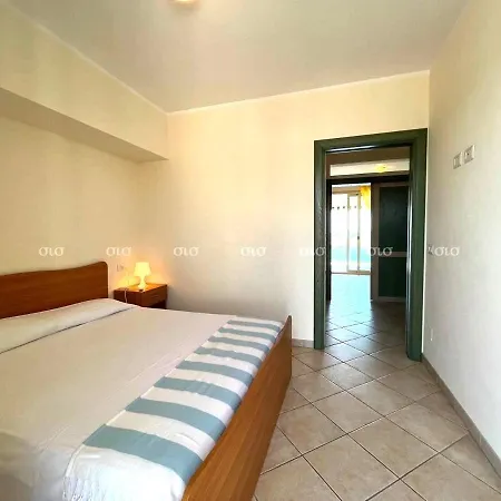Fronte Del Porto Apartment *